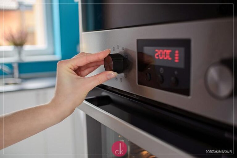 Odkryj idealną temperaturę do pieczenia ciasta na pizzę – jak uzyskać perfekcyjny efekt?
