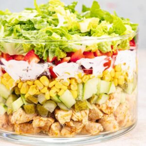 Jakie Warstwy Dzięki Sałatce Gyros Urozmaicą Twoje Przyjęcie?