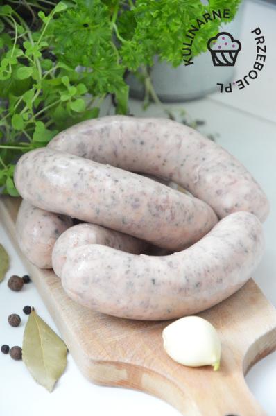 Białą kiełbasę pieczona