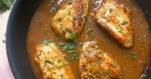 Idealnie upieczone sznycle z indyka – jak długo piec, aby zachwycały smakiem?