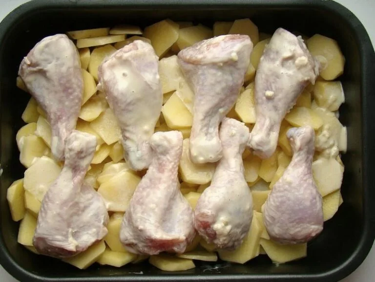 Idealny czas pieczenia pałek w piekarniku – jak długo to robić?