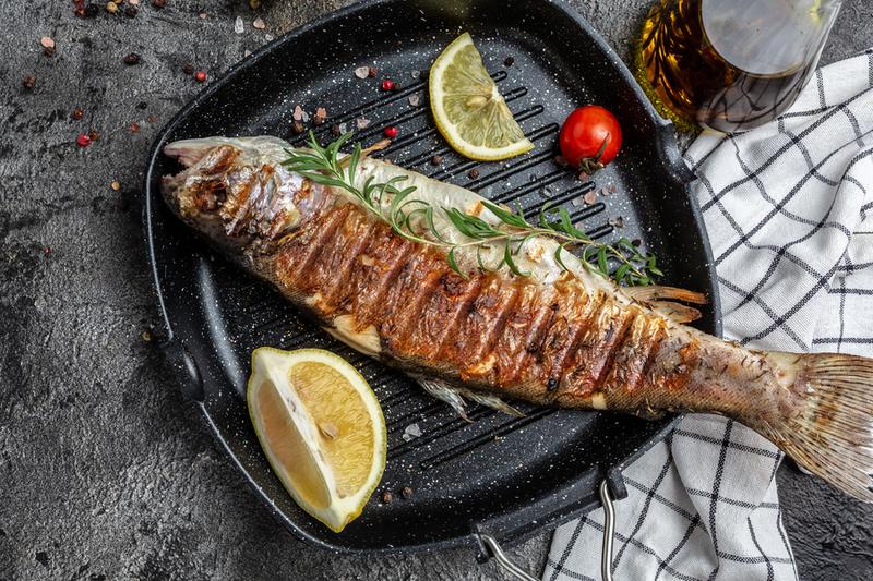 Zdrowa dieta z pstrągiem